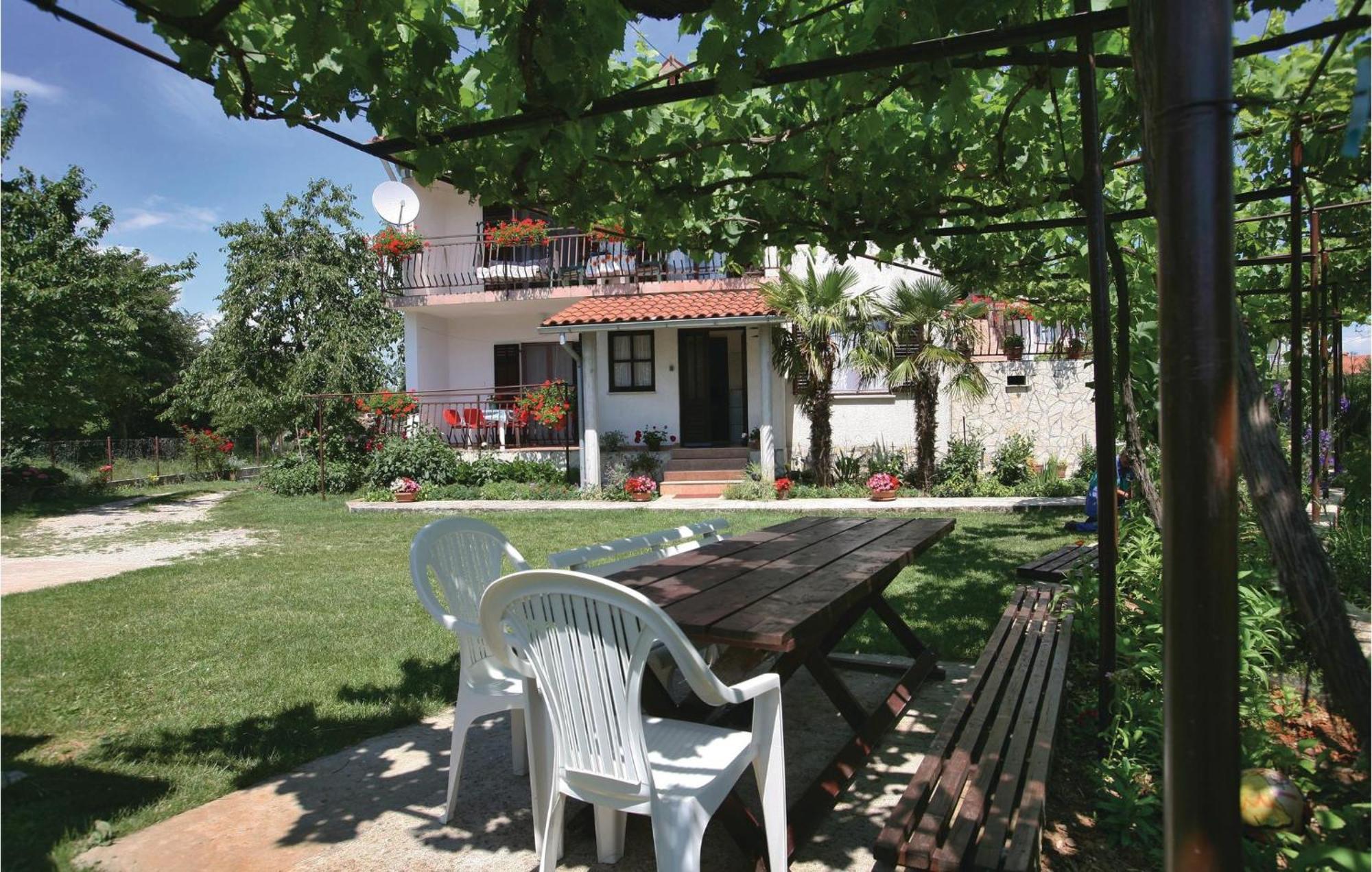 Awesome Apartment In Labin With Wifi Rasa Bagian luar foto