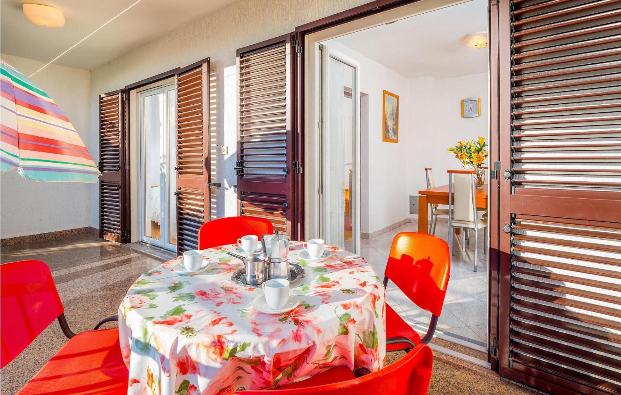 Awesome Apartment In Labin With Wifi Rasa Bagian luar foto