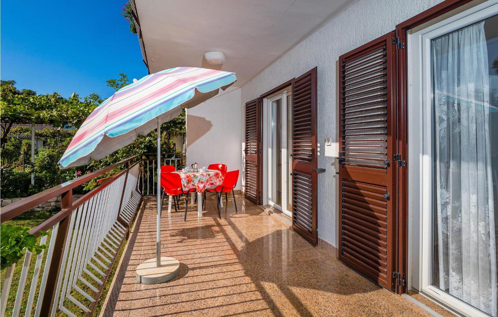 Awesome Apartment In Labin With Wifi Rasa Bagian luar foto